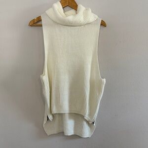 Elegant White Sleeveless Cowlneck Sweater